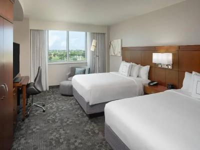 Courtyard by Marriott Miami Airport - 48