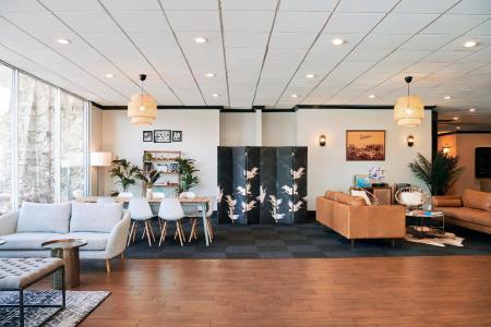 Days Inn by Wyndham Los Angeles - 16