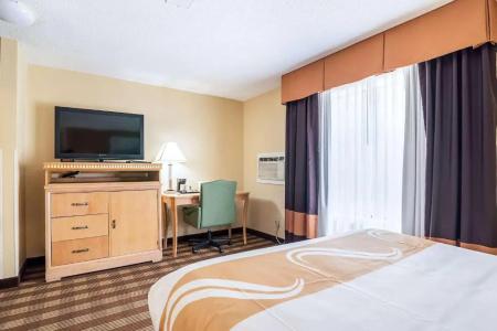 Quality Inn - 53