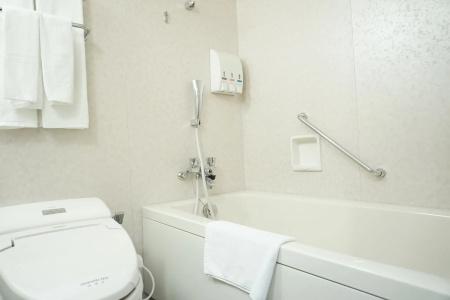 Yaoji Hakata - 18