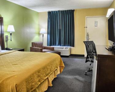 Quality Inn-Central Park Area - 40