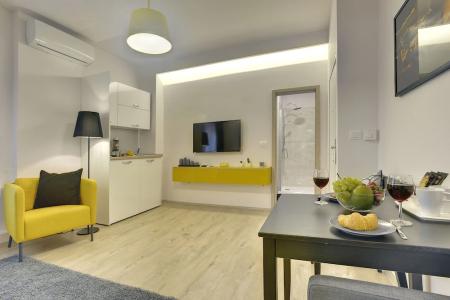 d&a Center  With Free Parking - 47