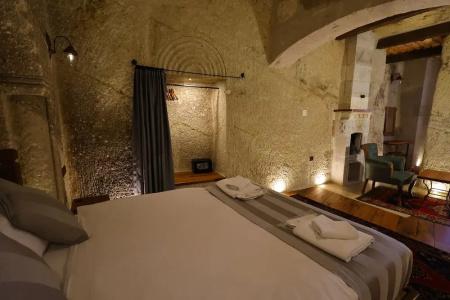 Sarnich Cave Suites - 46