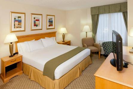 Holiday Inn Express & Suites - Nearest Universal Orlando, an IHG - 6