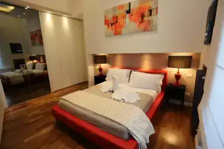 Luxury on the River - 123