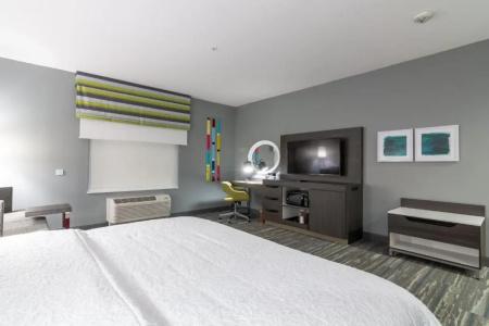 Hampton Inn & Suites Dallas East - 60
