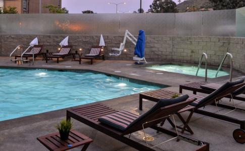 Holiday Inn Express & Suites San Diego - Mission Valley, An Ihg - 10