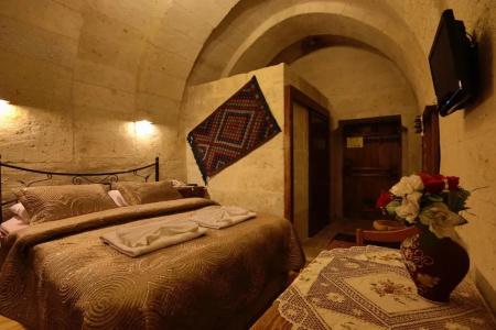 Safran Cave - 86