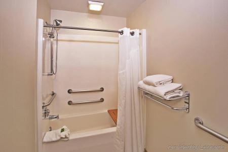 Holiday Inn Express & Suites-North, An Ihg - 6