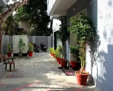 Treebo Trend Rithikha Inn Crest Ashok Nagar - 15