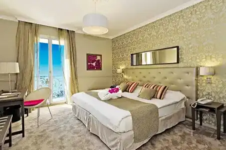 Hôtel Le Royal Promenade des Anglais - 98