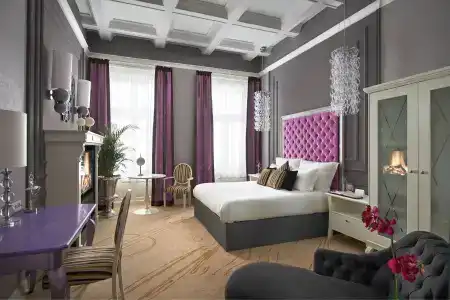 Aria Budapest by Library Collection - 2