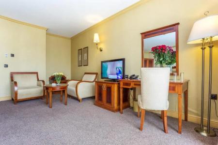 Romance & Family Suites - 82