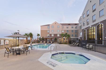 Staybridge Suites Airport, An Ihg - 23