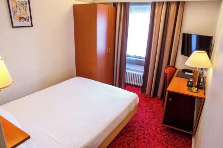 Hôtel Astoria - 65