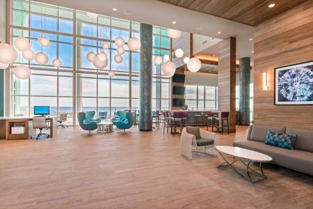 Hampton Inn & Suites Beach-Beachfront - 29