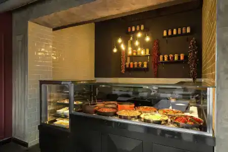 DoubleTree By Hilton Izmir Airport - 11