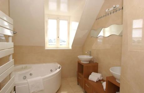 Best Western Le Cheval Blanc -Centre- Vieux Port - 148