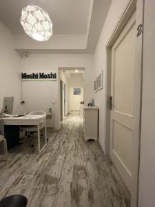 Moshi Moshi - 28