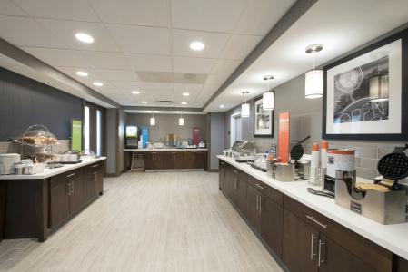 Hampton Inn and Suites - 19