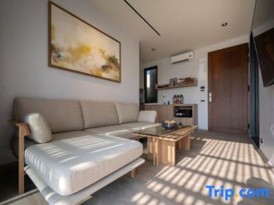 Shan Villas Sukhumvit - 120