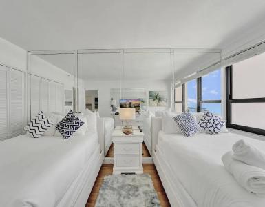 The Alexander All Suites - 42