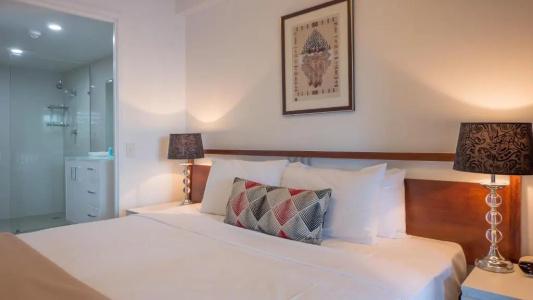 Broadbeach Savannah - 150