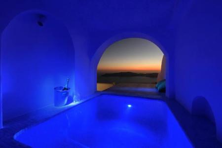 Abyssanto Suites and Spa - 43