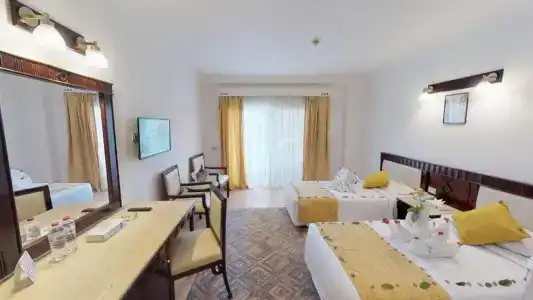 Falcon Naama Star - 43