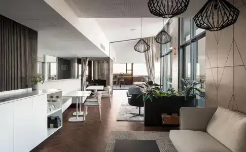 Quest East - 8
