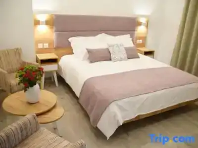 Hypnos Boutique - 67