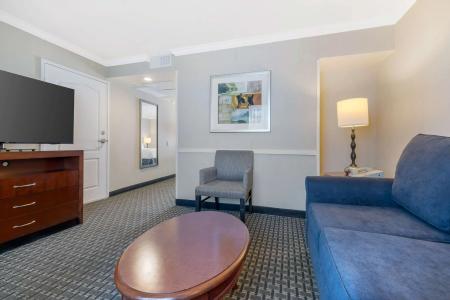 Best Western Plus Marina Shores - 71