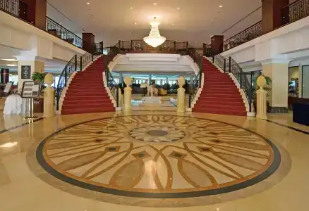 Grand Excelsior - 12