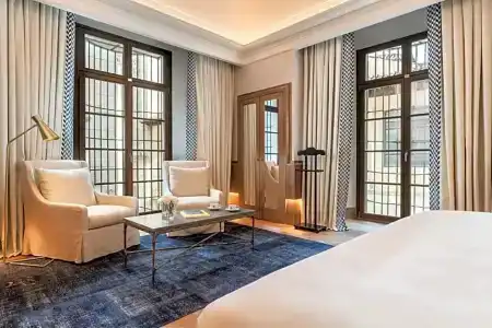Palacio Solecio, a Small Luxury of the World - 83