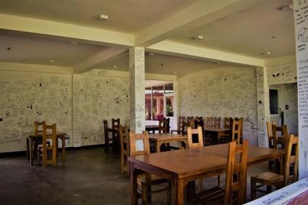 Green Hut & Restaurant. - 20