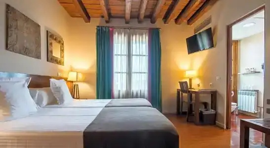 Abad Toledo - 35