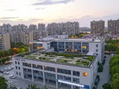 Super 8 Yangcheng Lake Weixin Road - 4