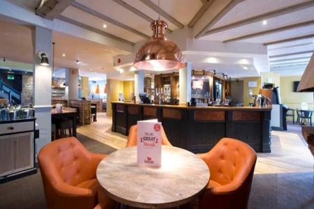 Premier Inn - Heaton Park - 14