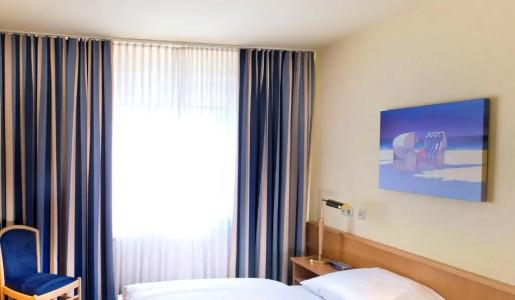 Tryp by Wyndham Luebeck Aquamarin - 25