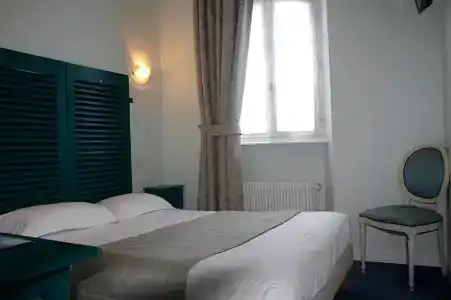Hôtel Balzac - 17