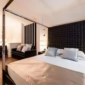 Milano & Spa***s - 24