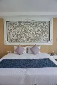 Triple Three Patong - 44