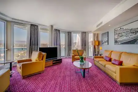 Fairmont Grand Geneva - 15
