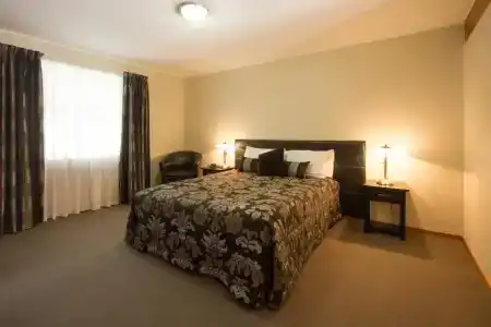 Balmoral Lodge - 29