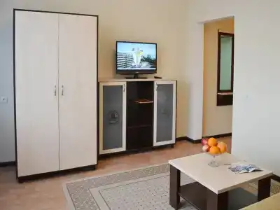 Марат - 2