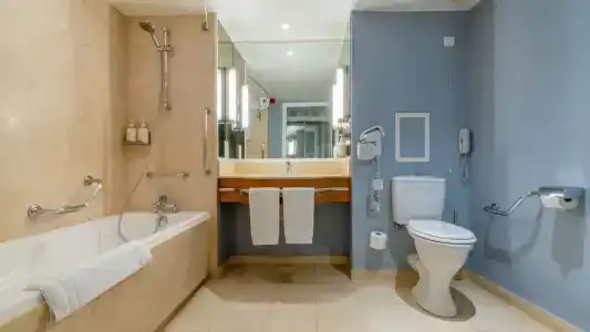 Holiday Inn Nice - Port St Laurent, An Ihg - 42