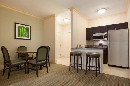 DoubleTree by Hilton Dallas - Love Field - 28
