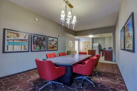 Hampton Inn Tropicana Las Vegas - 17