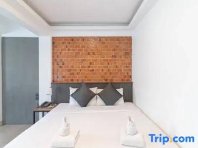 Old City Wall Inn - 115
