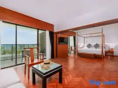 SeaCono Patong Beach Front - 165